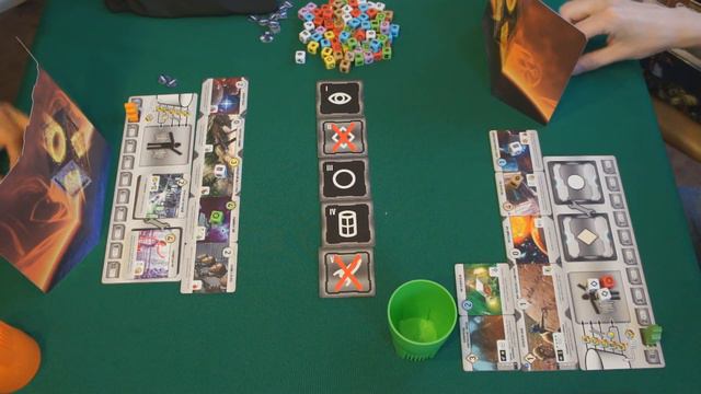 Играем вдвоем в "Кубарем по Галактике" (Roll For The Galaxy) смотреть онлайн