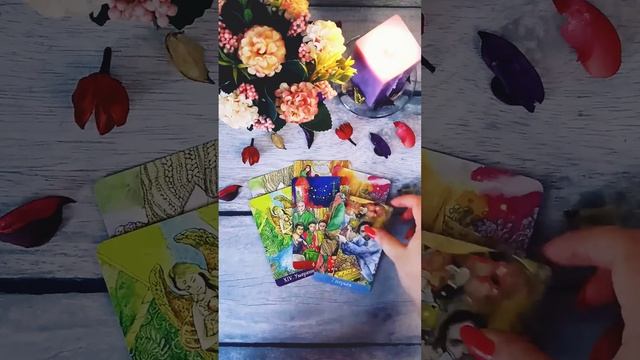 Какой мужчина на пороге? Что ждет в личной жизни? Таро #Shorts #короткое видео YouTube Shorts beta смотреть онлайн