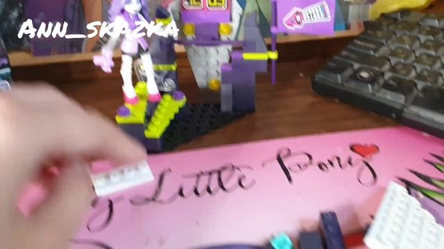 Спектра Mega Bloks - обзор на конструктор \ Monster high Mega blocks \ МОНСТЕР ХАЙ Мега Блокс смотреть онлайн