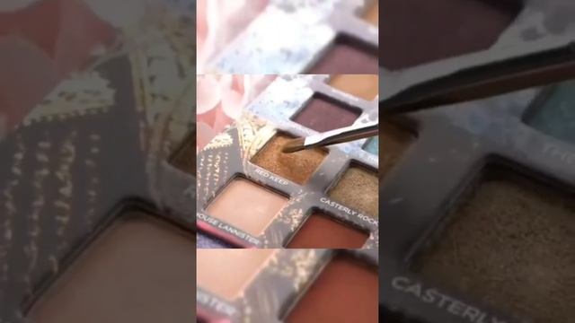 ВЕЧЕРНИЙ МАКИЯЖ ГЛАЗ С БЛЕСТКАМИ / супер? смотреть онлайн