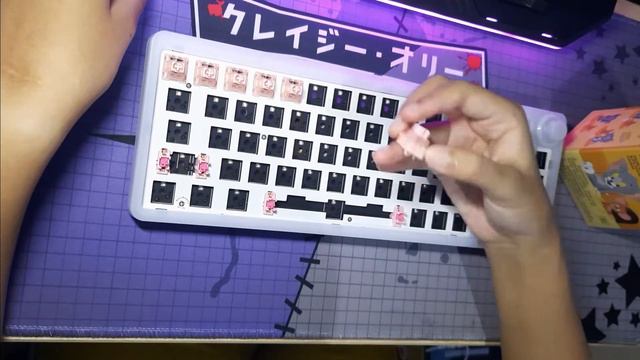 LET’S GO TO SPACE!! | Orbiter 67 Mechanical Keyboard unboxing & building смотреть онлайн