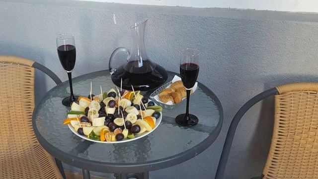 Сдается посуточно 2 комнатная квартира в ж/к Горизонт смотреть онлайн