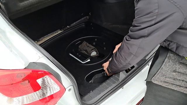 Лада Гранта. Наведите порядок в багажнике. Органайзер багажника от гранвестшопа. смотреть онлайн