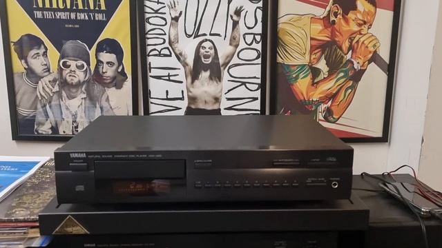 Yamaha CDX-480 Natural Sound CD Player смотреть онлайн