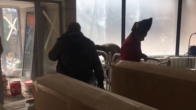 Ремонт вестибюлю станції метро "Лівобережна" смотреть онлайн