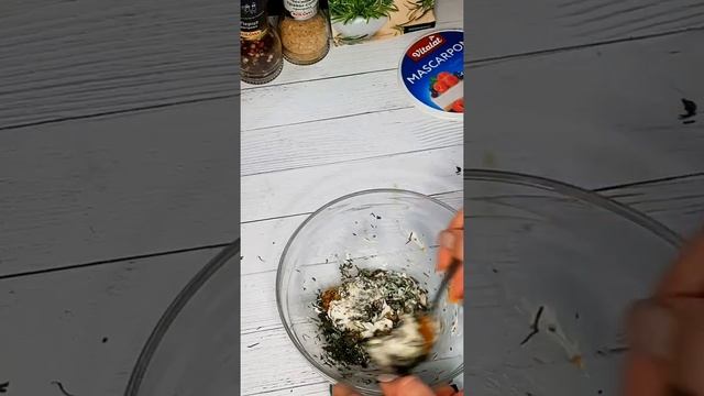 Куриная грудка с маскарпоне и розмарином смотреть онлайн