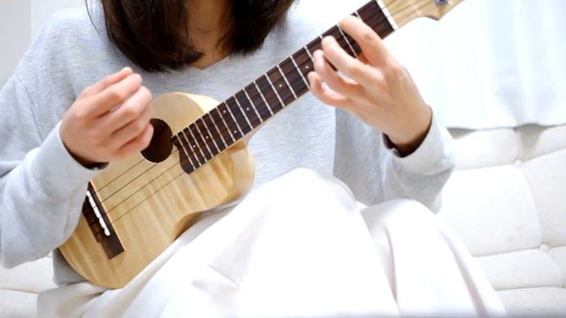 raindrops keep falling on my head☔ukulele solo смотреть онлайн