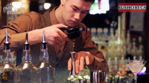 Коктейль Cosmopolitan Космополитен