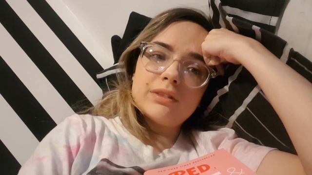 I read RED WHITE & ROYAL BLUE in 24 hours (reading vlog w/ spoilers) смотреть онлайн