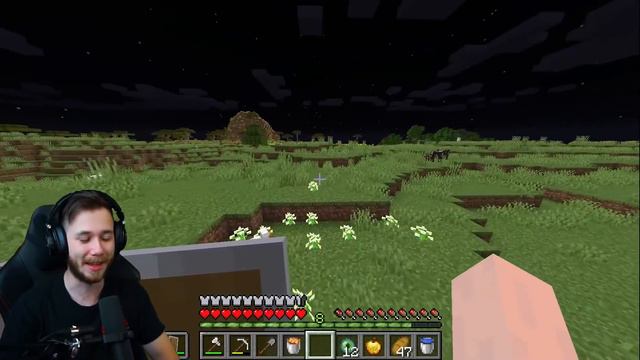 Minecraft Speedrunner VS Hunter But I Secretly Use /Give... смотреть онлайн