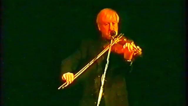 Traditional Irish fiddle : Brendan McGlinchey plays 2 reels смотреть онлайн