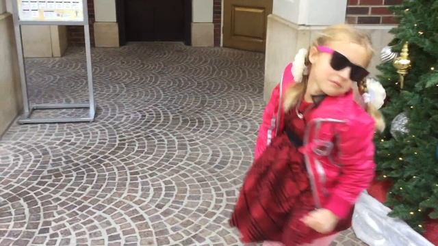 ЛОС АНДЖЕЛЕС РОДЕО ДРАЙВ БРЕНДОВЫЕ МАГАЗИНЫ ЛОБСТЕРОМ ЧУТЬ НЕ ПОДАВИЛИСЬ БЕВЕРЛИ ХИЛЛС смотреть онлайн