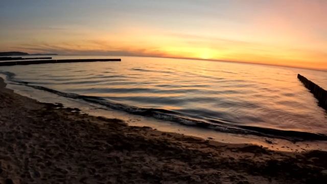 VLOG // ДОДЕЛАЛИ ПОЛ и ВОЛШЕБНЫЙ ВЕЧЕР НА МОРЕ + БАР смотреть онлайн