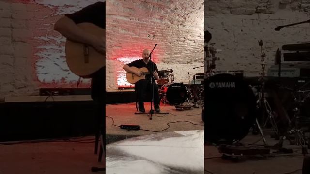 Человек у которого всё хорошо" автор музыки и текста Константин Руднов. смотреть онлайн