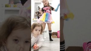 песня называется две подружки две лпшки🩷💗