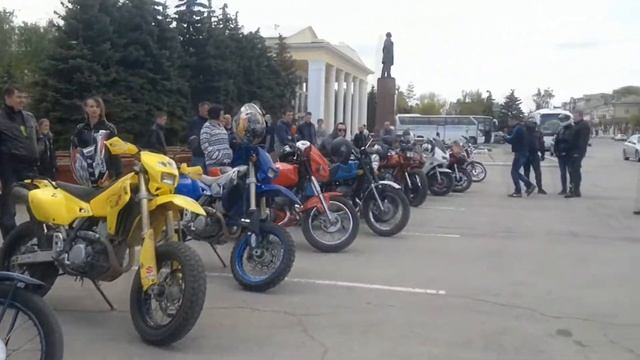Открытие мотосезона в Сызрани 2017г смотреть онлайн