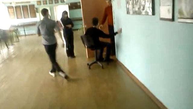 Катание на стуле информатика!!! смотреть онлайн