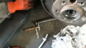 Загудел подшипник. Как поменять подшипник сзади на Mercedes Sprinter 2008 906 311 CDI 109 PS