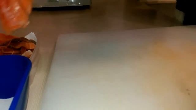 Как Нарезать Лосось На ролл Филадельфия смотреть онлайн