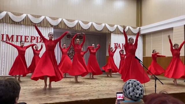 Пісня ''Обійму'' - Ігор Добровольський (Гурт Challenge) і талановиті хореографи ''Імперія Танцю'' смотреть онлайн