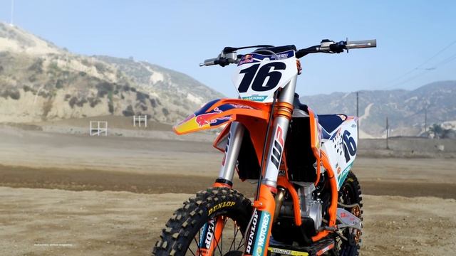 First Ride 2020 KTM 450SXF Factory Edition - Motocross Action Magazine смотреть онлайн