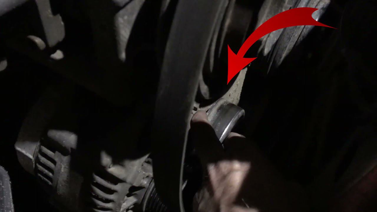 Ролик приводного ремня.