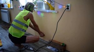 Как правильно повесить радиатор отопления :-)