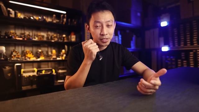 4000 Lumens of Total Domination! Nitecore P20iX (First Look) смотреть онлайн