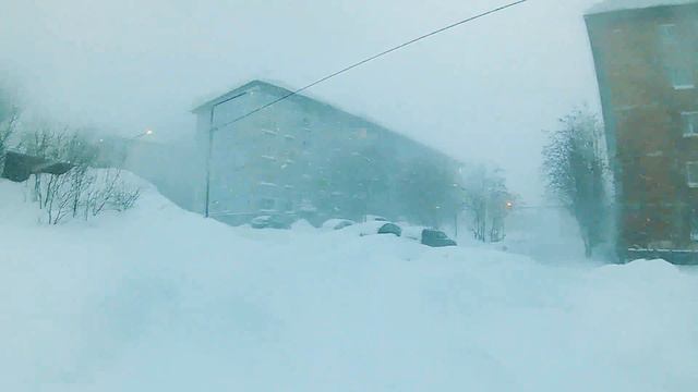 Когда живешь в Мурманске) смотреть онлайн