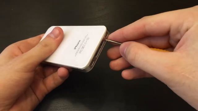 Как заменить заднюю крышку на iPhone 4/4s смотреть онлайн