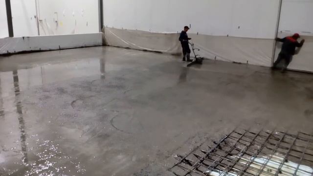 Просадка уложенного бетона Виброрейкой