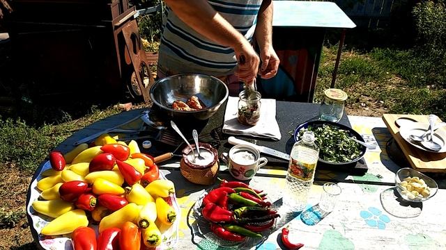 Жареный перец с петрушкой и чесноком . Перец на зиму БЕЗ СТЕРИЛИЗАЦИИ!!! Заготовка лета. смотреть онлайн