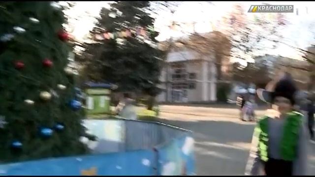В Городском саду прошел праздник-ярмарка "Новогодние мечты" смотреть онлайн