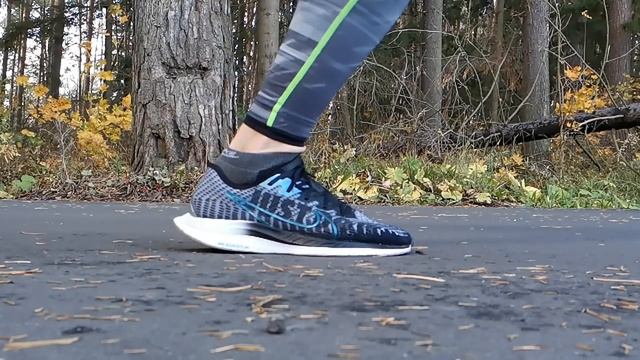 Идеальные кроссовки, но не для бега. Обзор Nike Pegasus Turbo 2 смотреть онлайн