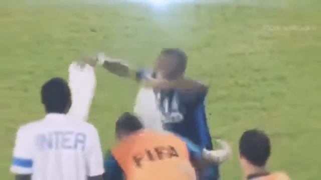 Танцы футболистов после забитого гола смотреть онлайн