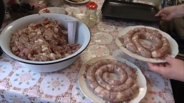 Домашняя колбаса ОЧЕНЬ ВКУСНАЯ | Как начинить домашнюю колбасу в натуральной оболочке ч. 3 смотреть онлайн