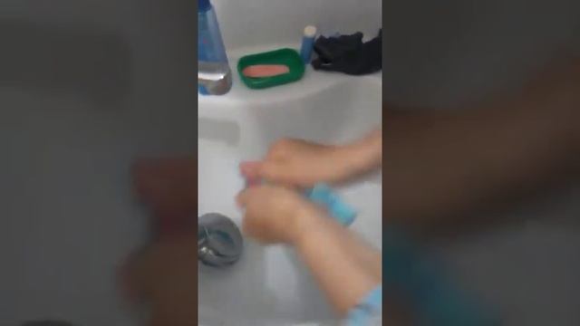 Тестирую карандаш-пятновыводитель от Фаберлик смотреть онлайн