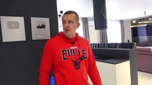 СТАРЫЙ ВЫГНАЛ ЛЫСУЮ БОРОДУ ИЗ ДОМА. NERF BROTHERS