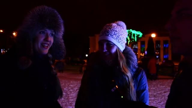 Опросы на улицах. Смысл Нового года смотреть онлайн