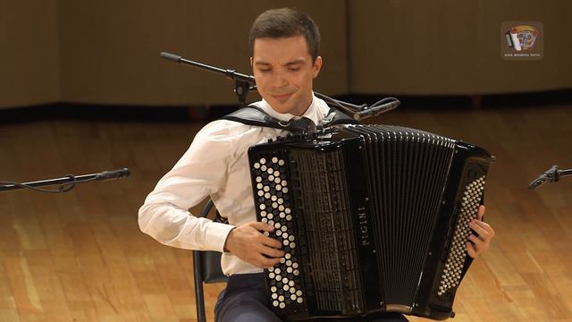 БАХ Органная фуга Соль мажор - Кирилл Русинов, баян / BACH Fugue in G major - Kirill Rusinov, bayan смотреть онлайн