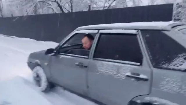 Как чистить снег? смотреть онлайн
