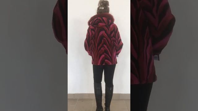 Шубка цветная из стриженной норки кусочки 9500 ₽, р.42-44 /10676/ смотреть онлайн