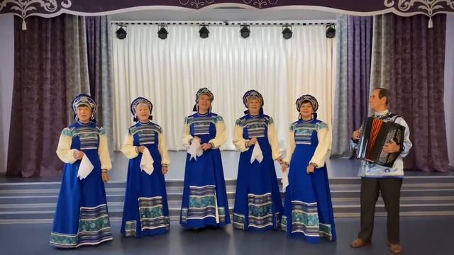 "Петя петушок", Народный ансамбль русской песни "Ивушка" смотреть онлайн