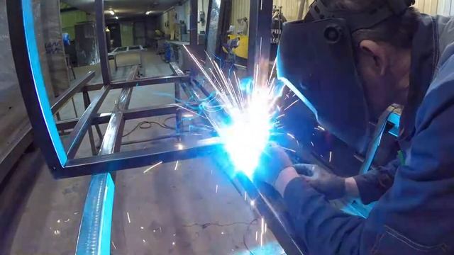 Подстолье лофт смотреть онлайн