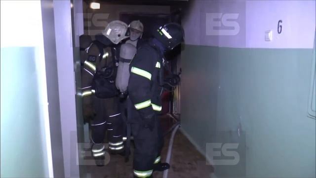 От неисправного холодильника выгорела вся квартира в доме на проспекте Маркса смотреть онлайн