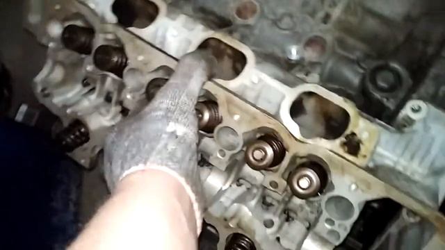 Mercedes-Benz m112. Основные части двигателя смотреть онлайн