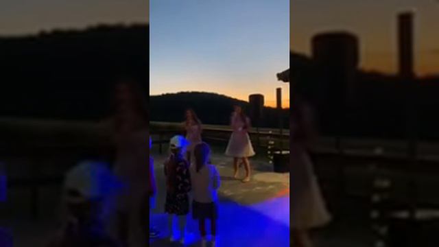 MAMICA IN OČI смотреть онлайн