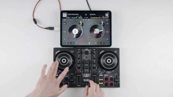 Hercules DJControl Inpulse 200 with djay by Algoriddim ★ Scratch Session