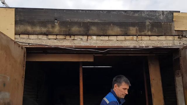 Как правильно делать перемычку над воротами