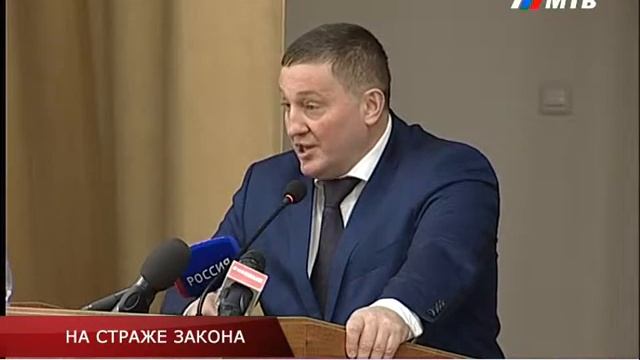 НА СТРАЖЕ ЗАКОНА смотреть онлайн
